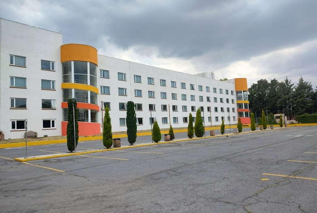 Howard Johnson By Wyndham Toluca Hotel Exterior photo